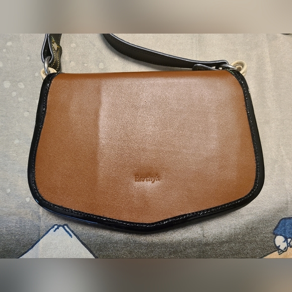 Earthyk Animal Hide Patent Leather Shoulder Bag - Picture 3 of 11